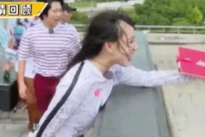 這些明星發(fā)際線繼續(xù)后移，粉絲建議去種植手術(shù)植發(fā)