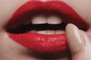 玻尿酸豐唇果怎么樣丨解鎖正確的接吻姿勢！