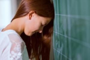 南京藝星醫(yī)療美容醫(yī)院趙雪愔整形價(jià)格表附光子嫩膚案例展示