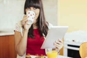 西安普瑞眼科醫(yī)院郭勇整形價(jià)格表附眼部修復(fù)案例展示