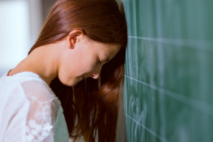 衡陽(yáng)魅力紅唇醫(yī)療美容醫(yī)院溫宏整形價(jià)格表附彩光嫩膚案例展示