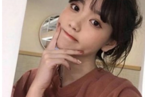 益陽市中心醫(yī)院美容整形科劉靜整形價(jià)格表附玻尿酸墊下巴案例展示