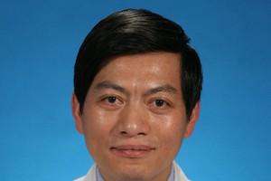 上海九院李圣利去眼袋怎么樣？附眼部整形價格表