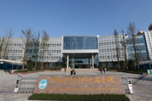 南充川北醫(yī)學(xué)院整形科怎么樣   假體隆鼻果太好了