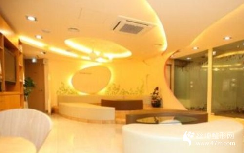 301醫(yī)院環(huán)境怎么樣？附腿部吸脂整形日記和價格一覽