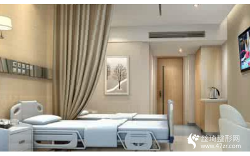 邵逸夫醫(yī)院美容科環(huán)境好不好隆胸價(jià)格貴不貴附案例和價(jià)格表