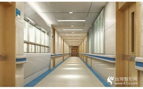 南昌附二院是三甲醫(yī)院?jiǎn)?？隆鼻案例醫(yī)生介紹及新版價(jià)格表