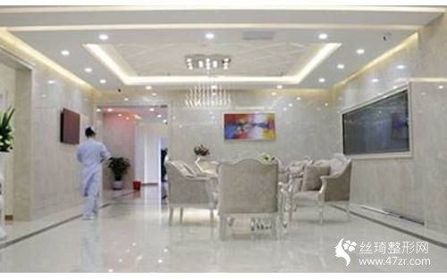 北京伊美爾怎么樣？隆鼻3個(gè)月果|整形專家詳情