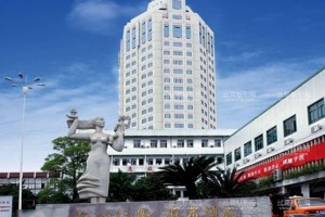 臨海臺(tái)州醫(yī)院整形美容科怎么樣？割雙眼皮果分享|價(jià)格表